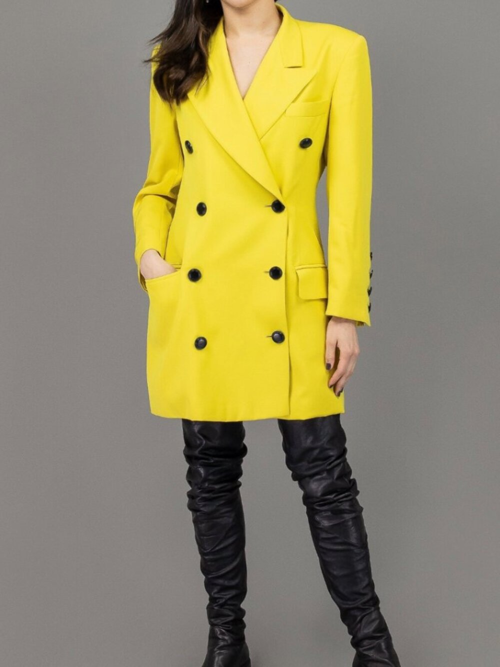 Escada Margaretha Ley Vintage 1990s Yellow Angora Blazer Size Large US 10 Fr 40